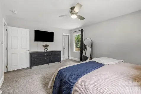 224 Sturbridge Drive Charlotte NC 28214
