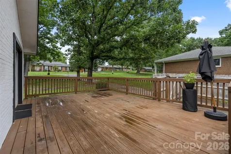 224 Sturbridge Drive Charlotte NC 28214