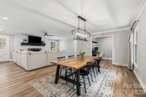 224 Sturbridge Drive Charlotte NC 28214