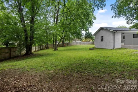 224 Sturbridge Drive Charlotte NC 28214