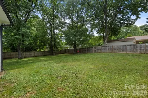 224 Sturbridge Drive Charlotte NC 28214