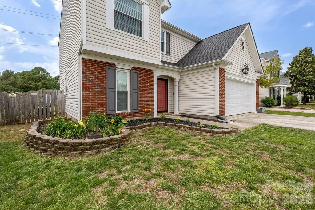 9535 Forest Path Drive Charlotte NC 28269