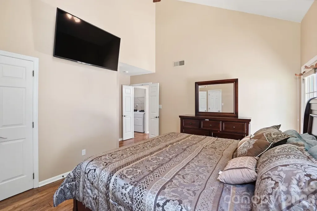 9912 Park Springs Court Charlotte NC 28210
