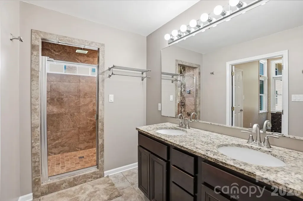 9912 Park Springs Court Charlotte NC 28210