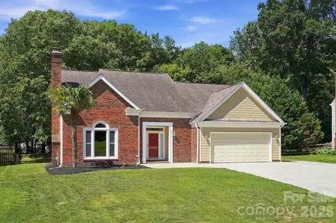 9912 Park Springs Court Charlotte NC 28210