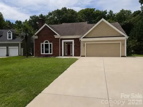 9912 Park Springs Court Charlotte NC 28210