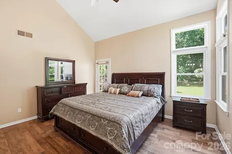 9912 Park Springs Court Charlotte NC 28210