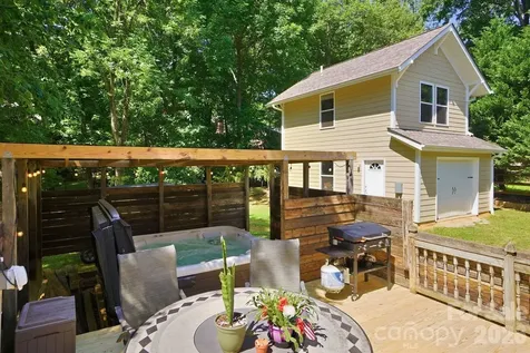 9912 Park Springs Court Charlotte NC 28210