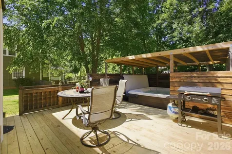 9912 Park Springs Court Charlotte NC 28210