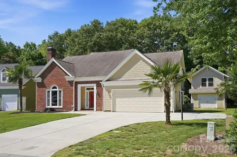 9912 Park Springs Court Charlotte NC 28210