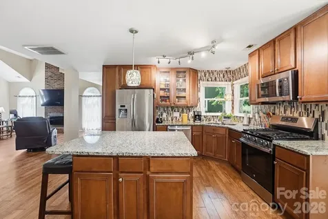 9912 Park Springs Court Charlotte NC 28210