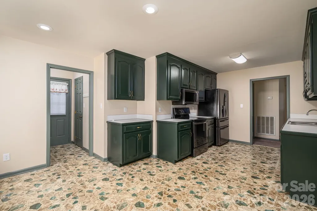 2316 Old Nc 27 Highway Mount Holly NC 28120