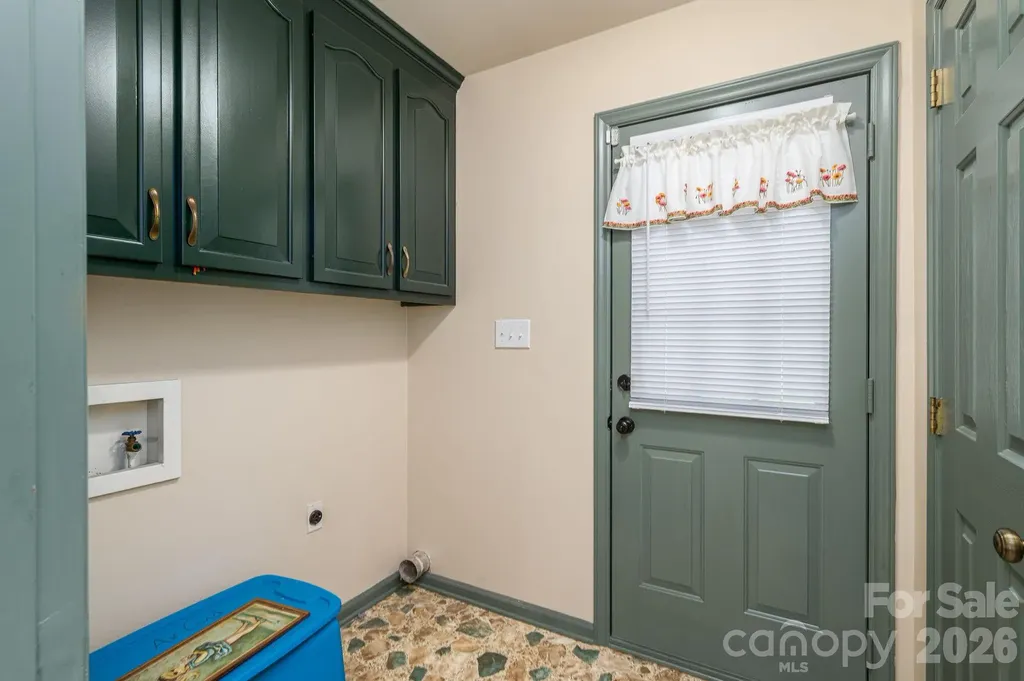 2316 Old Nc 27 Highway Mount Holly NC 28120
