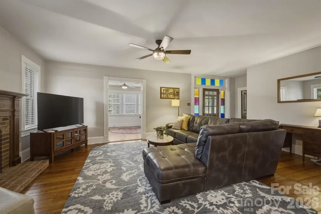 518 Lenoir Street Morganton NC 28655