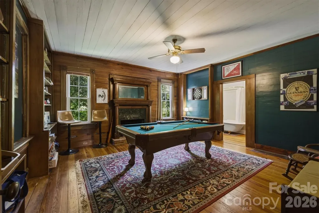 518 Lenoir Street Morganton NC 28655