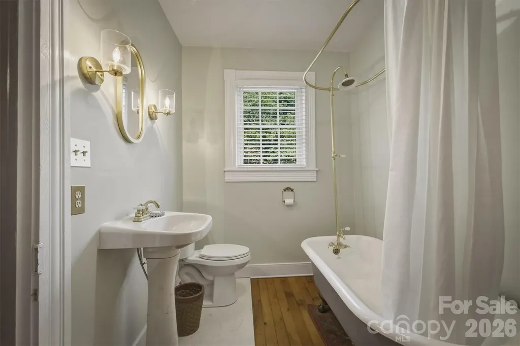518 Lenoir Street Morganton NC 28655