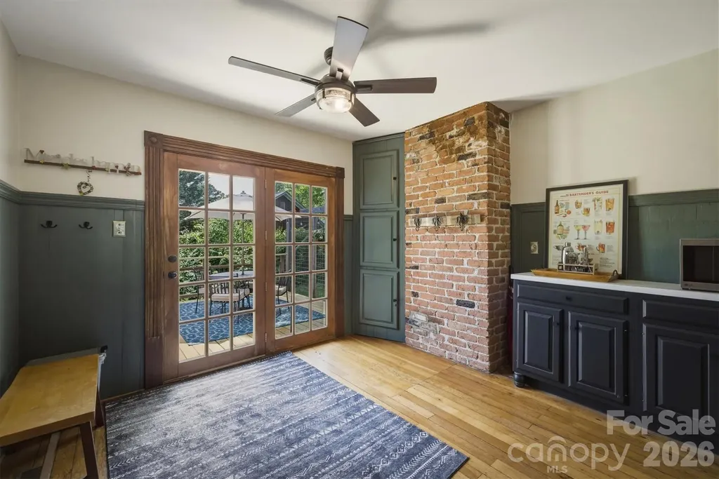 518 Lenoir Street Morganton NC 28655