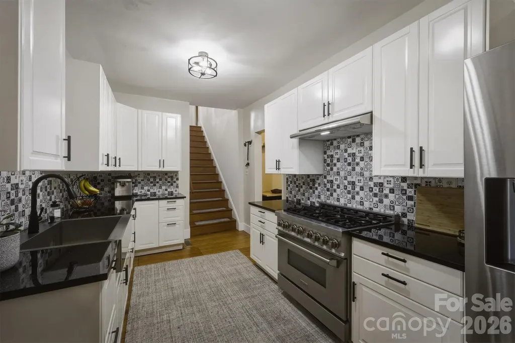 518 Lenoir Street Morganton NC 28655
