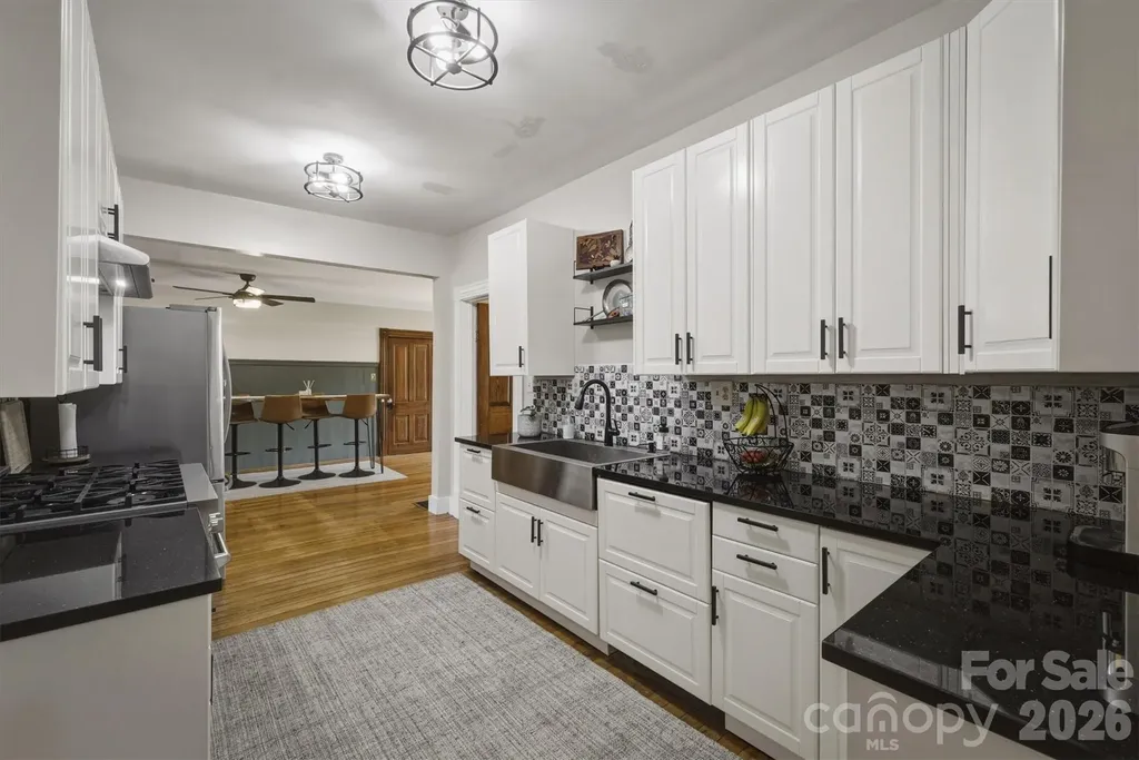 518 Lenoir Street Morganton NC 28655