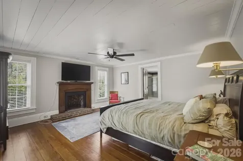 518 Lenoir Street Morganton NC 28655