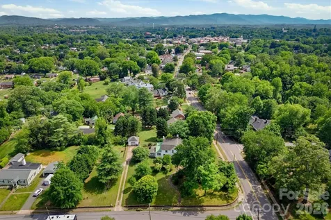 518 Lenoir Street Morganton NC 28655