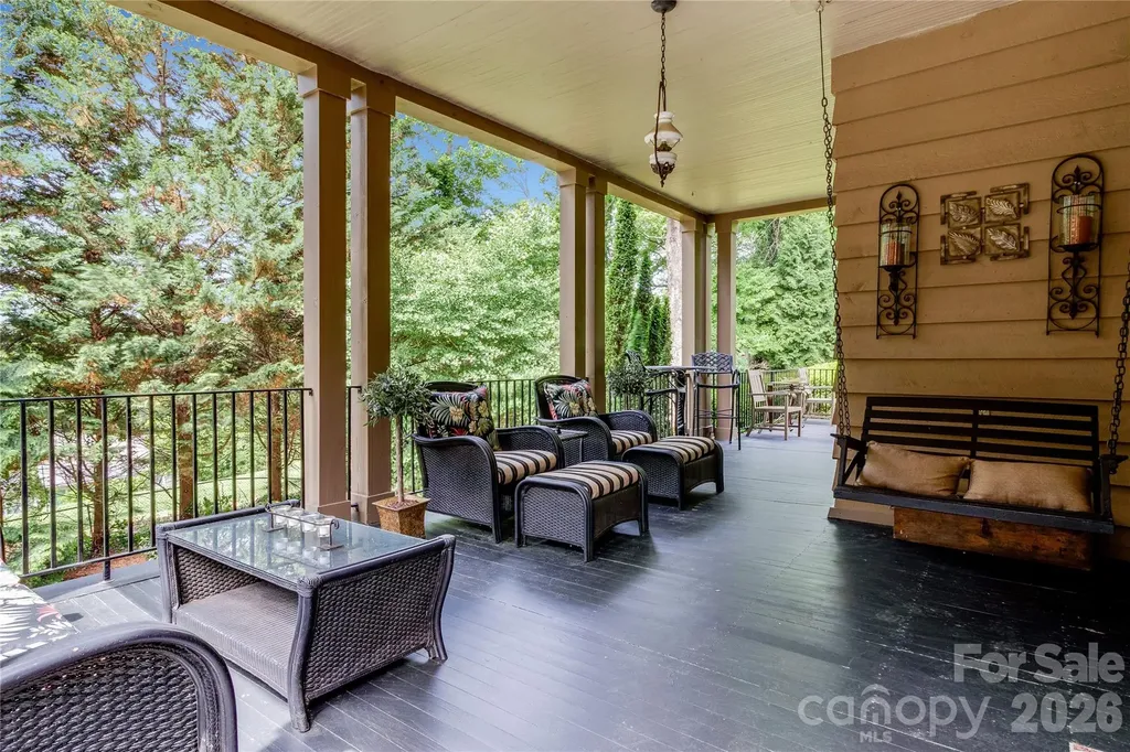 75 Charles Street Saluda NC 28773