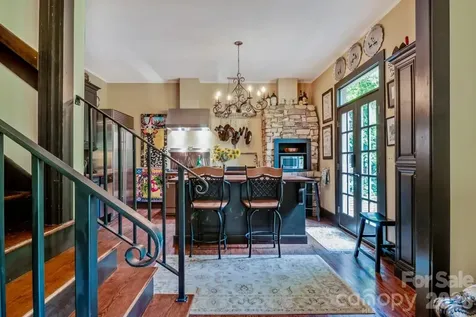 75 Charles Street Saluda NC 28773