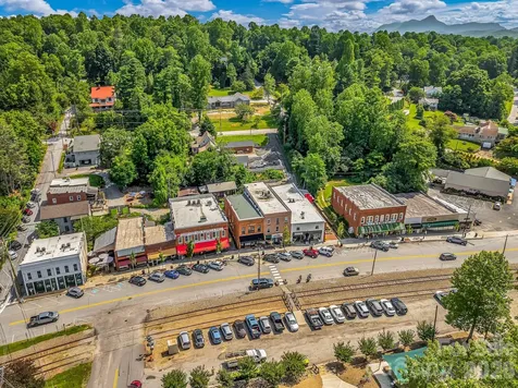 75 Charles Street Saluda NC 28773