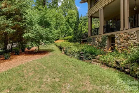 75 Charles Street Saluda NC 28773