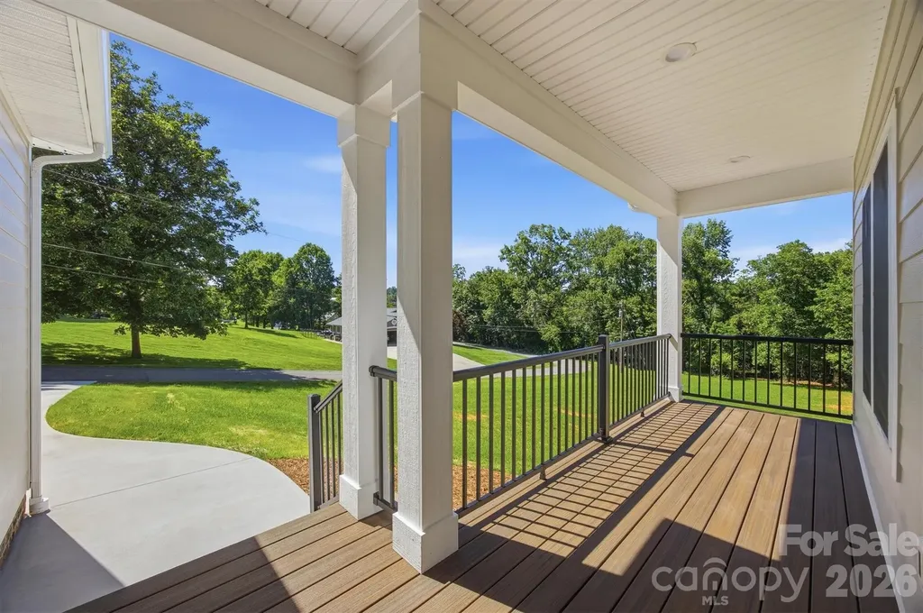107 Meadow View Street Morganton NC 28655