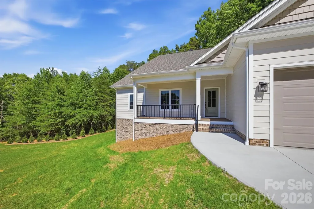 107 Meadow View Street Morganton NC 28655