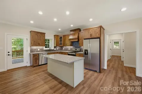 107 Meadow View Street Morganton NC 28655
