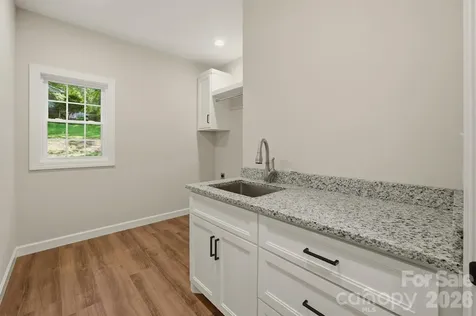 107 Meadow View Street Morganton NC 28655