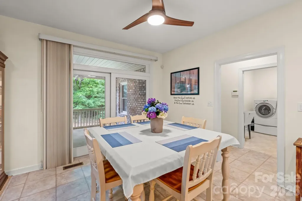 434 Yachtsman Point Lexington NC 27292