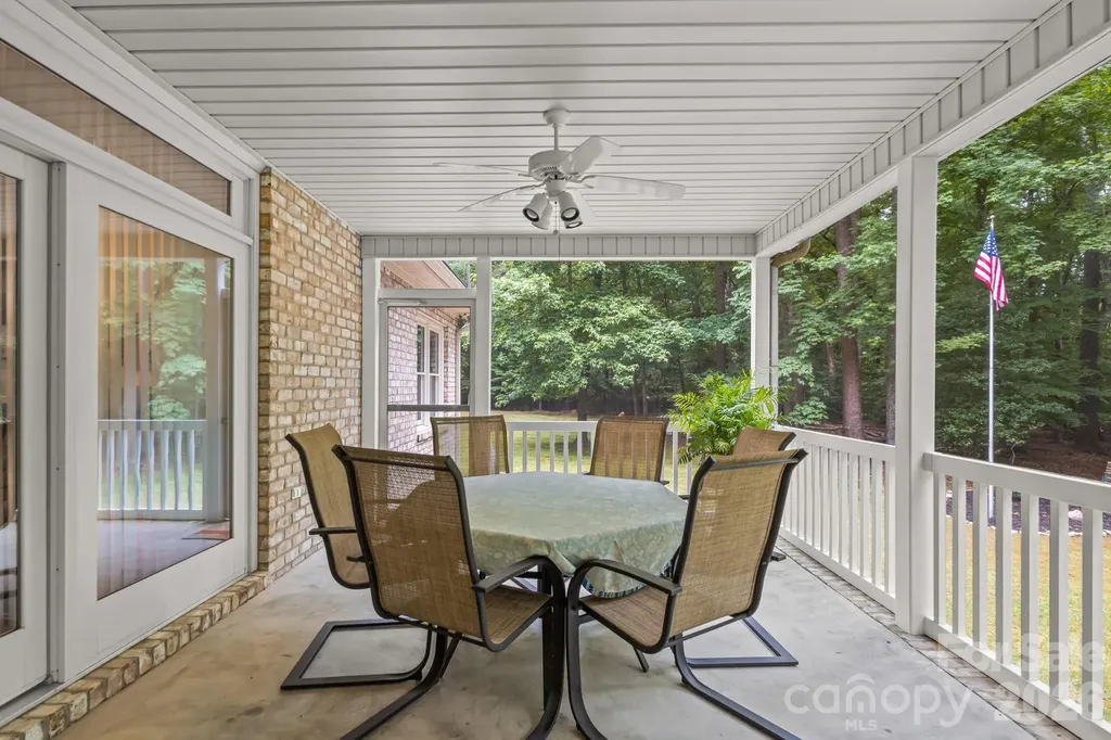 434 Yachtsman Point Lexington NC 27292