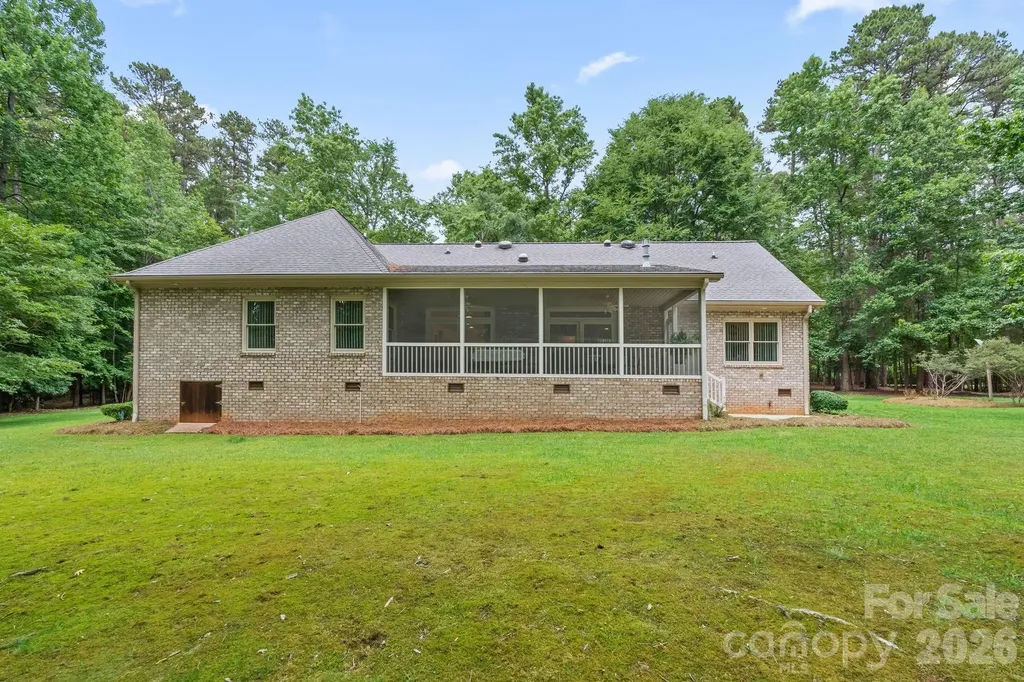 434 Yachtsman Point Lexington NC 27292