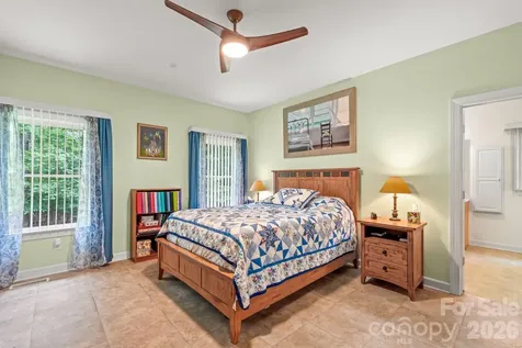 434 Yachtsman Point Lexington NC 27292