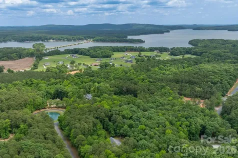 434 Yachtsman Point Lexington NC 27292