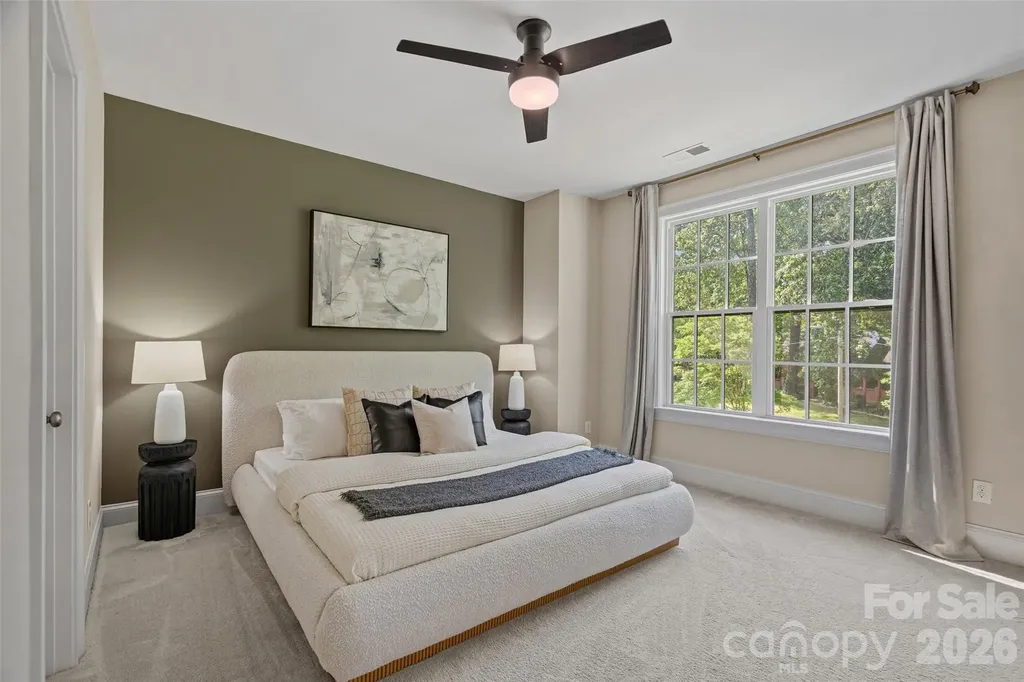 2023 Lynnwood Drive Charlotte NC 28209