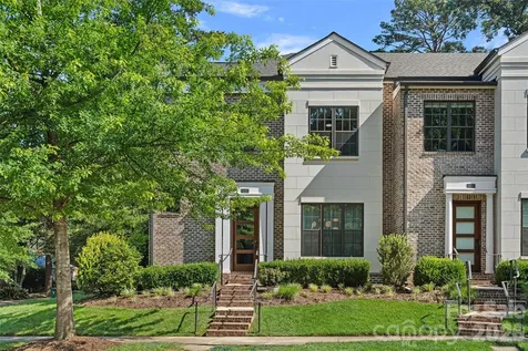 2023 Lynnwood Drive Charlotte NC 28209