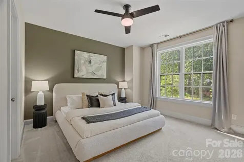 2023 Lynnwood Drive Charlotte NC 28209