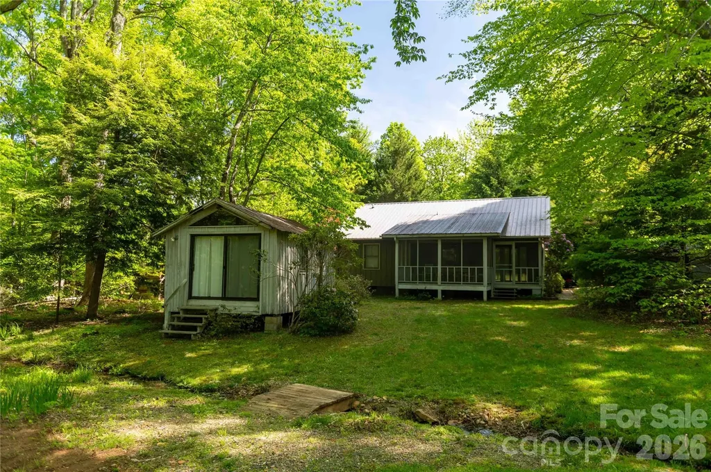 60 Virgels Mountain Road Burnsville NC 28714