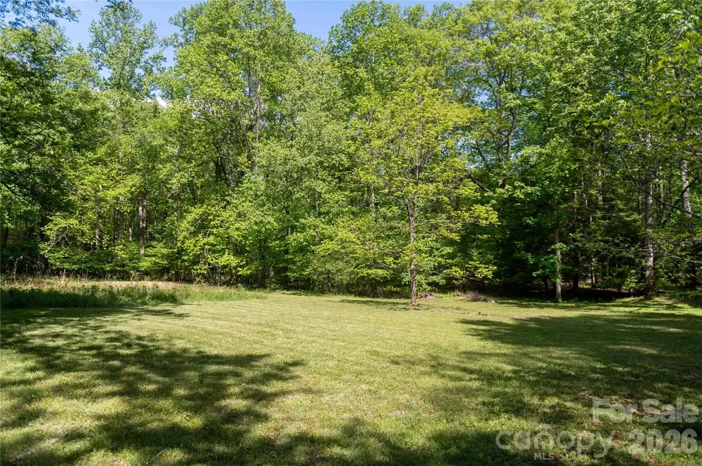 60 Virgels Mountain Road Burnsville NC 28714