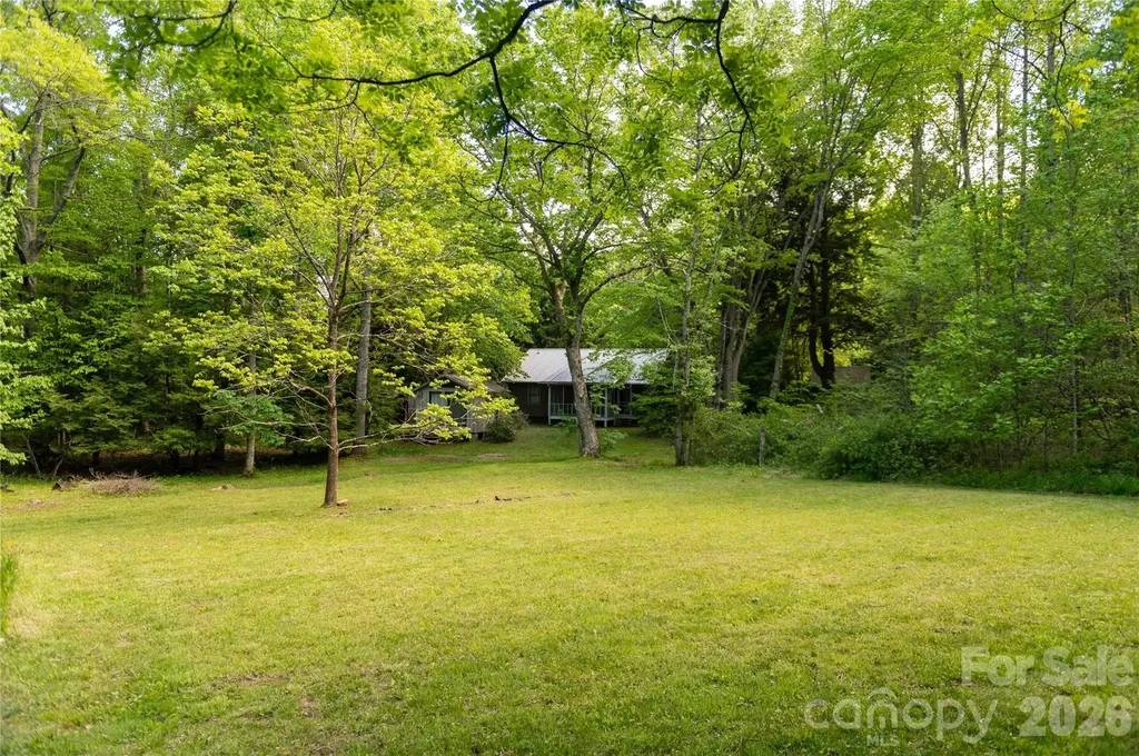 60 Virgels Mountain Road Burnsville NC 28714