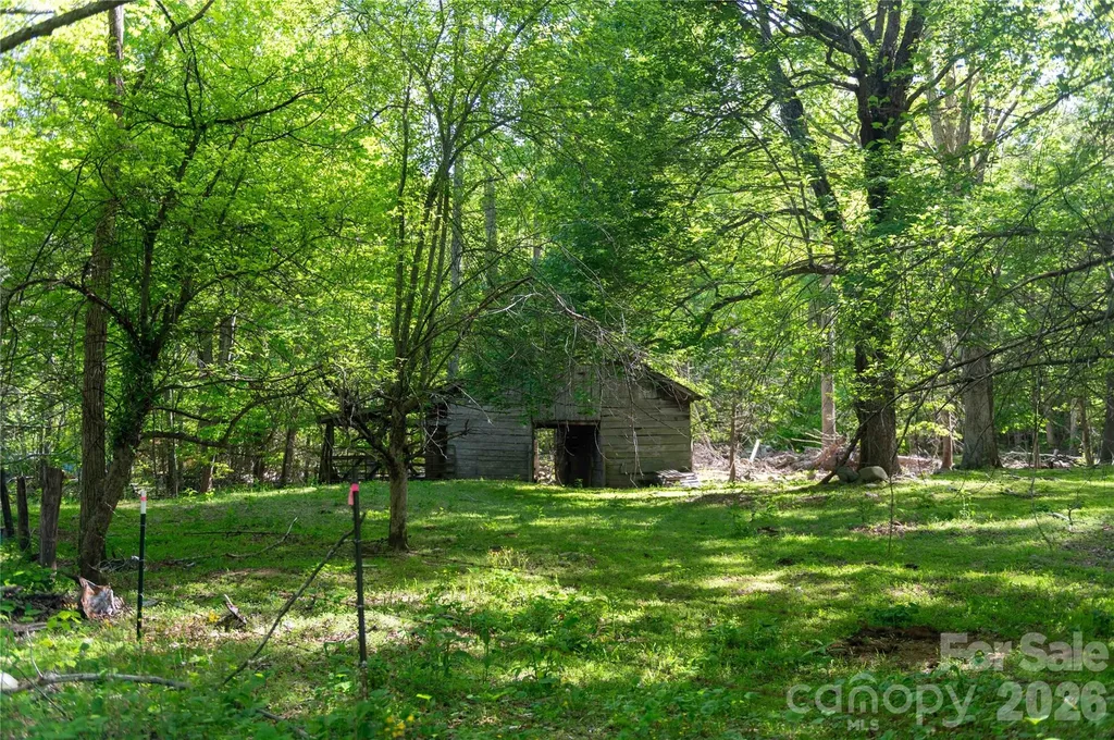 60 Virgels Mountain Road Burnsville NC 28714