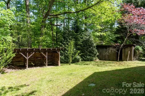 60 Virgels Mountain Road Burnsville NC 28714