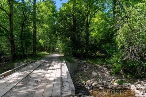 60 Virgels Mountain Road Burnsville NC 28714
