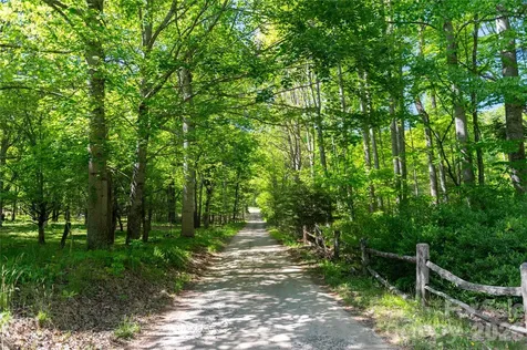 60 Virgels Mountain Road Burnsville NC 28714
