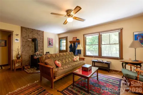60 Virgels Mountain Road Burnsville NC 28714