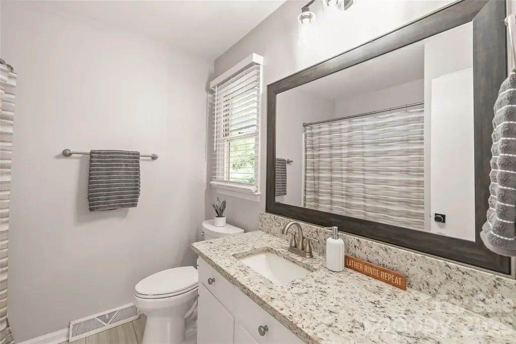 7012 Knotty Pine Road Waxhaw NC 28173